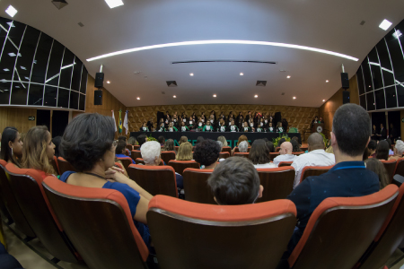 Fotos de Formatura - GUIA COMPLETO com tudo o que você precisa saber e ideias incríveis! fotos de formatura colação de grau 1 - Fotos de Formatura - GUIA COMPLETO com tudo o que você precisa saber e ideias incríveis!